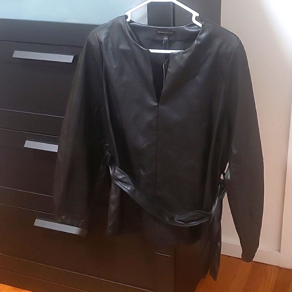 NWT vegan leather top black BR